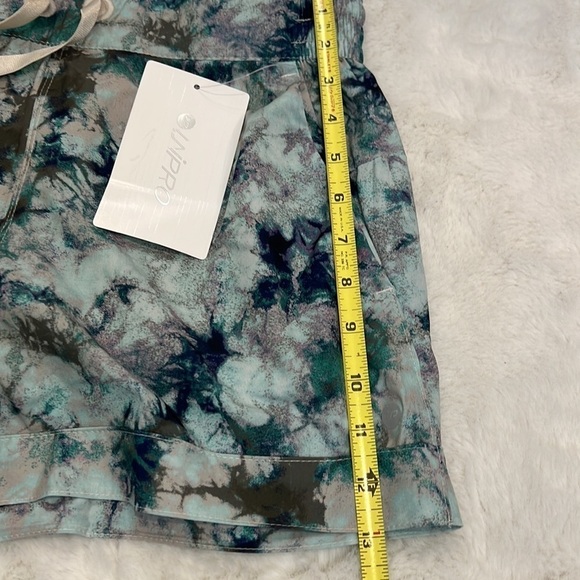 Unipro sports Qwik- dry tech moisture wicking short NWT 4” inseam size S - Picture 13 of 13